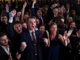 Opoziția a câștigat alegerile în Cehia