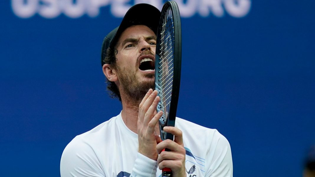 Tenismanul Andy Murray caută hoţul care i-a furat pantofii şi verigheta