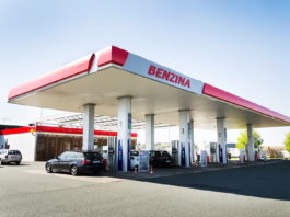 Nemţii merg în Cehia să cumpere benzină mai ieftină