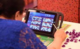 O femeie și-a înscenat răpirea pentru că nu avea bani să joace la bingo