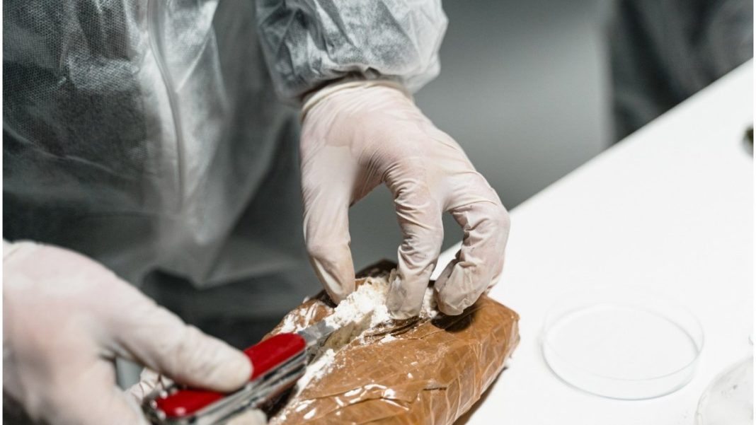 Căpitan român arestat în Franța, împreună cu tot echipajul