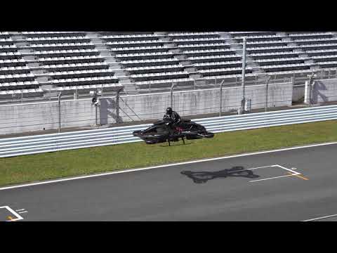 Prima motocicletă zburătoare, pusă în vânzare în Japonia