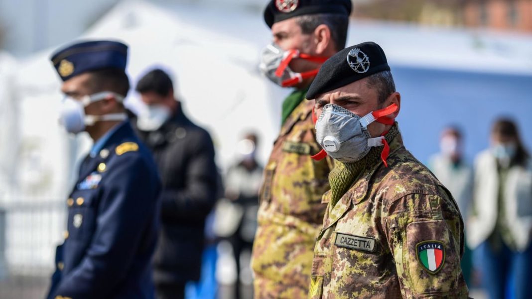 Docherii din portul aflat în nordul Italiei au amenințat cu blocada din cauza deciziei guvernamentale