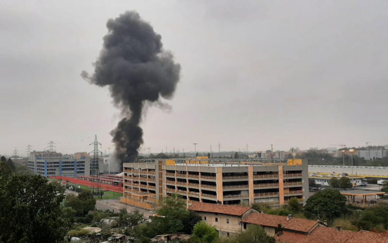 Avion privat din România, prăbușit la Milano. Doi români confirmați printre victime