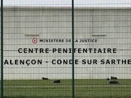 Un deţinut a luat doi ostatici într-o închisoare din Franţa
