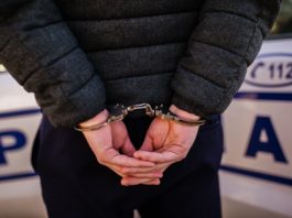Un bărbat în vârstă de 67 de ani din localitatea doljeană Coțofenii din Față și-a violat cu degetul nepoata în vârstă de 9 ani.
