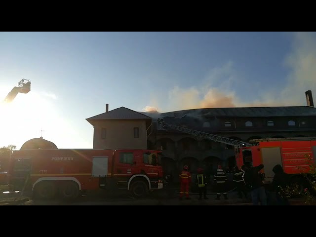 (VIDEO) Incendiu la o mănăstire din Constanța