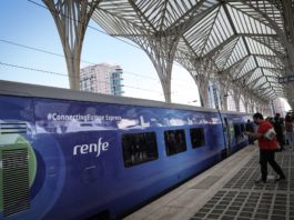 Connecting Europe Express a trecut dinspre Luxembourg spre Franța prin gara din Thionville