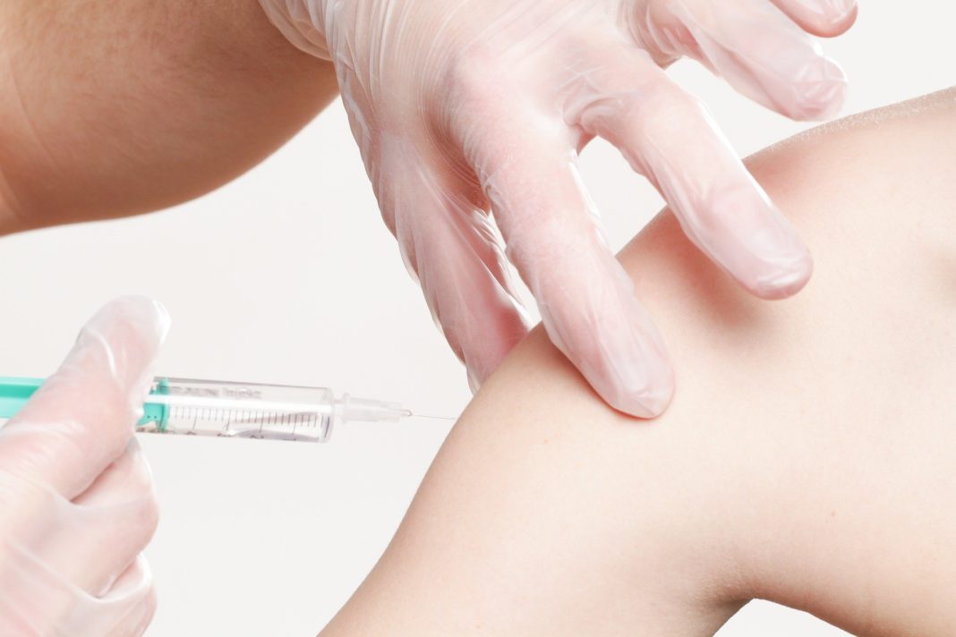 A crescut numărul românilor care s-au vaccinat anti-Covid cu prima doză cu 20%