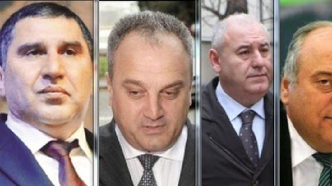 Cei patru inculpaţi din Dosarul ”Microsoft”, Dorin Cocoș, Nicolae Dumitru, Gabriel Sandu și Gheorghe Ștefan, au primit pedepse mici pentru că au făcut denunțuri la DNA