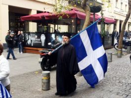 Decizia guvernului grec de a exclude bisericile de la aplicarea restricţiilor anti-COVID a declanşat critici