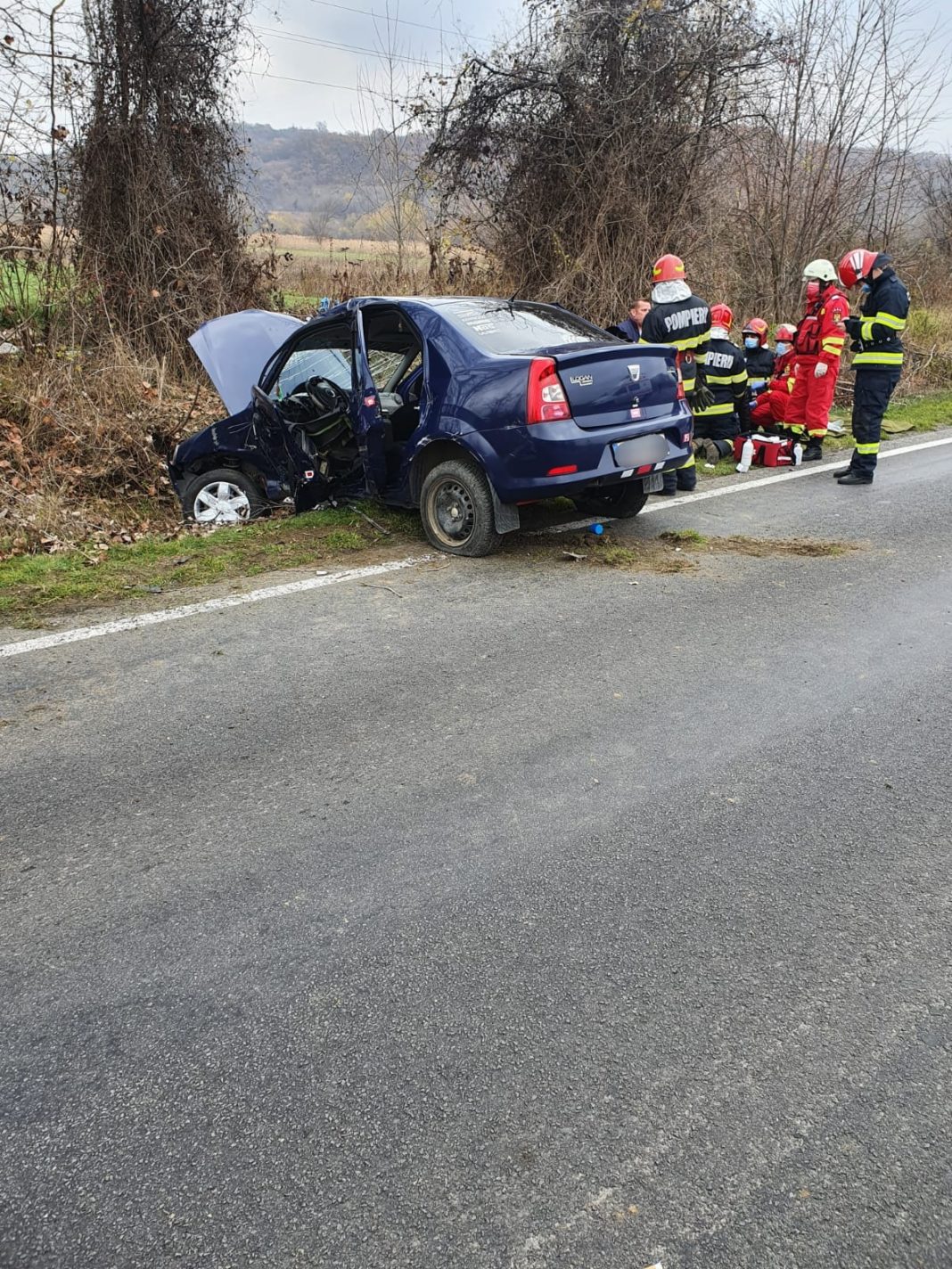 Paramedicii SMURD și echipajele SAJ au acordat primul-ajutor medical victimelor