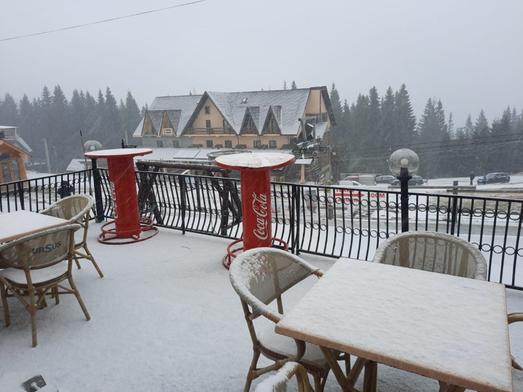 Gorj: Au revenit ninsorile la Rânca