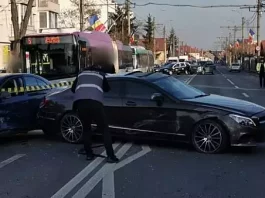 Accident în lanţ cu șase mașini, provocat de o şoferiţă de 19 ani (sursa foto: Nmedia.ro)