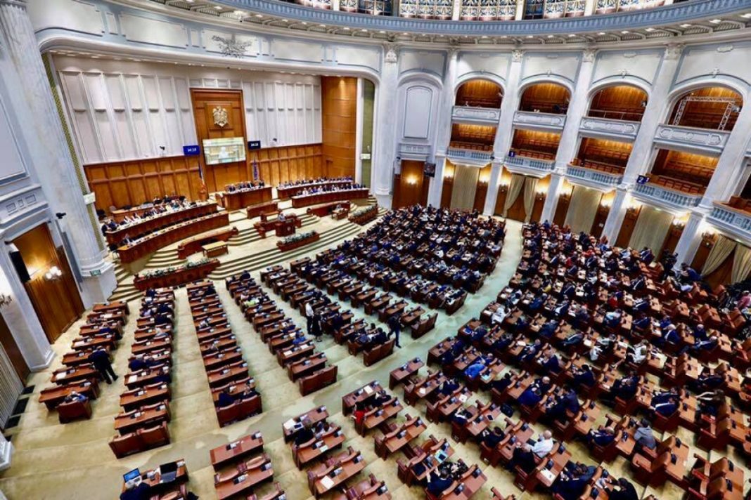 Camera Deputaţilor îşi alege preşedintele