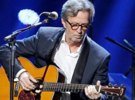 O chitară de colecţie care i-a aparţinut lui Eric Clapton, vândută pentru 625.000 de dolari la licitaţie