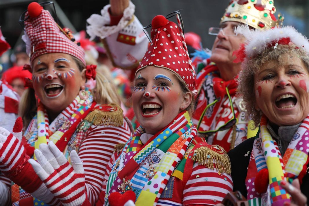 A început carnavalul în Germania