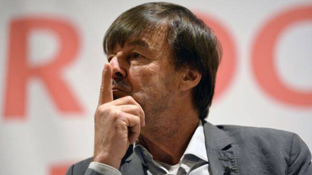 Fost ministru francez, anchetat pentru mai multe violuri