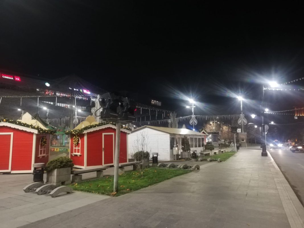 Energia electrică pentru iluminatul public din Craiova, lucrările de menținere-întreținere iluminat public, lucrările de asistenţă tehnică pentru manifestări cultural - sportive şi iluminatul ornamental – festiv vor costa bugetul local 3,3 milioane de lei