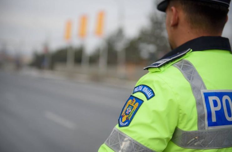 Mehedinți: Tânăr fără permis de conducere, prins de șapte ori la volan