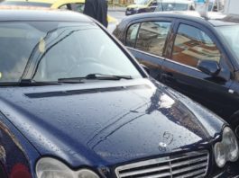 Mașini vandalizate în Piața Mică din Târgu Jiu