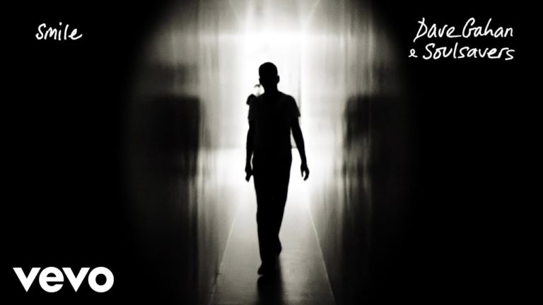 (VIDEO) Dave Gahan, solistul trupei Depeche Mode, a lansat albumul de coveruri „Imposter”