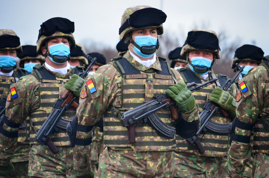 Aspecte de la repetițiile generale ale paradei militare dedicate Zilei Naționale a României/Foto: Cătălin Dinu