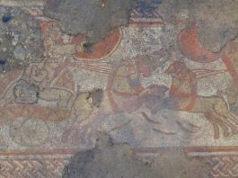 Mozaic de pe vremea romanilor, descoperit pe un câmp din Anglia