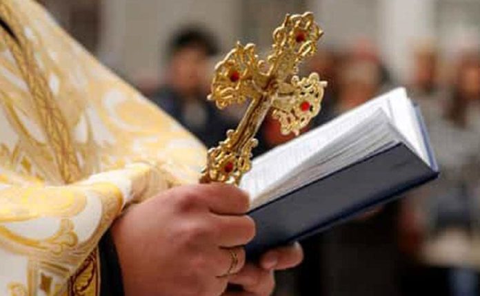 Preot ortodox, arestat preventiv pentru că a agresat sexual un minor