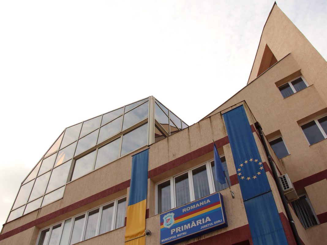 Primăria Motru caută teren pentu exdinderea cimitirului