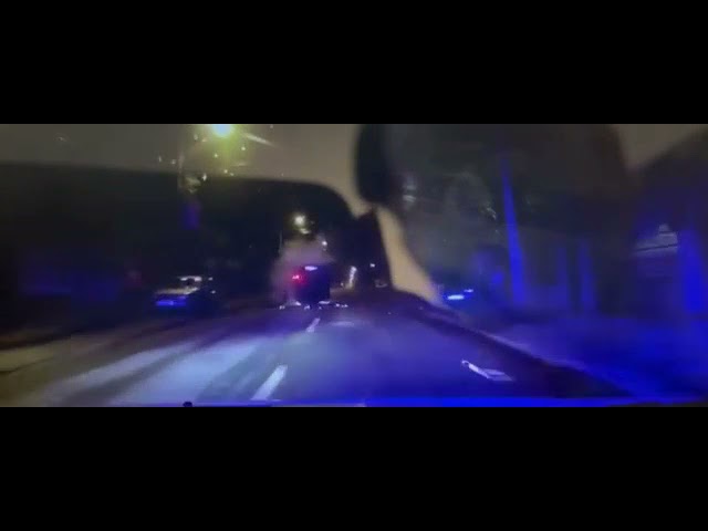 S-a urcat băut la volan şi s-a răsturnat cu maşina în faţa poliţiştilor