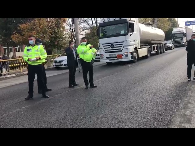 Tânără de 20 de ani, lovită de tir