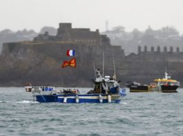 Franţa amână cu o zi aplicarea sancţiunilor împotriva Marii Britanii