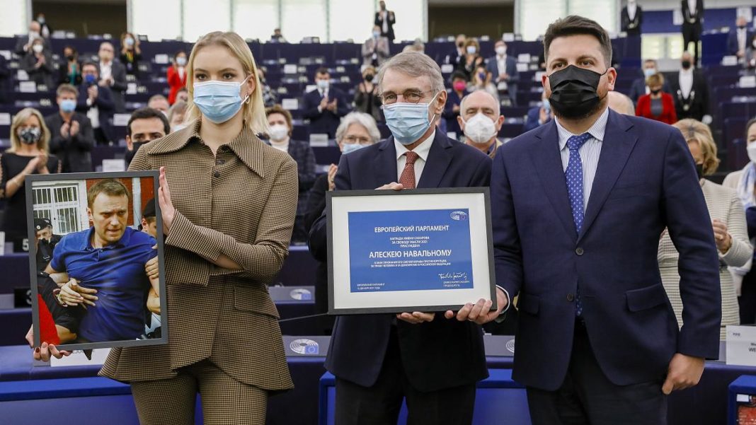 Fiica lui Navalnîi, Daria Navalnaia, a primit Premiul Saharov pe 2021 în cadrul unei ceremonii desfășurate la Strasbourg