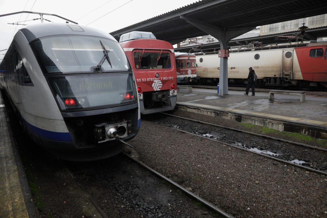 Ministerul Transporturilor anunţă o creştere a salariilor angajaţilor CFR ( sursă foto: INQUAM- George Călin)