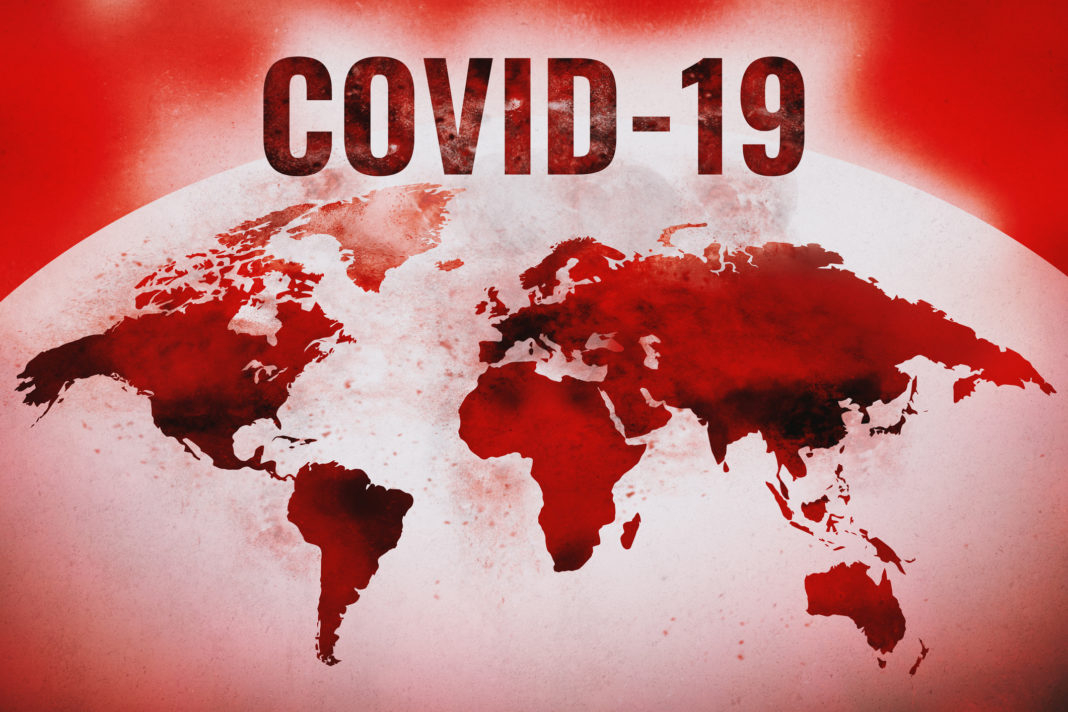 Recorduri de cazuri noi de Covid în SUA și Europa