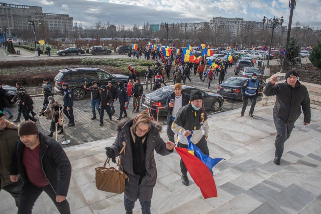 Noi amenzi în urma protestului organizat de AUR la Palatul Parlamentului