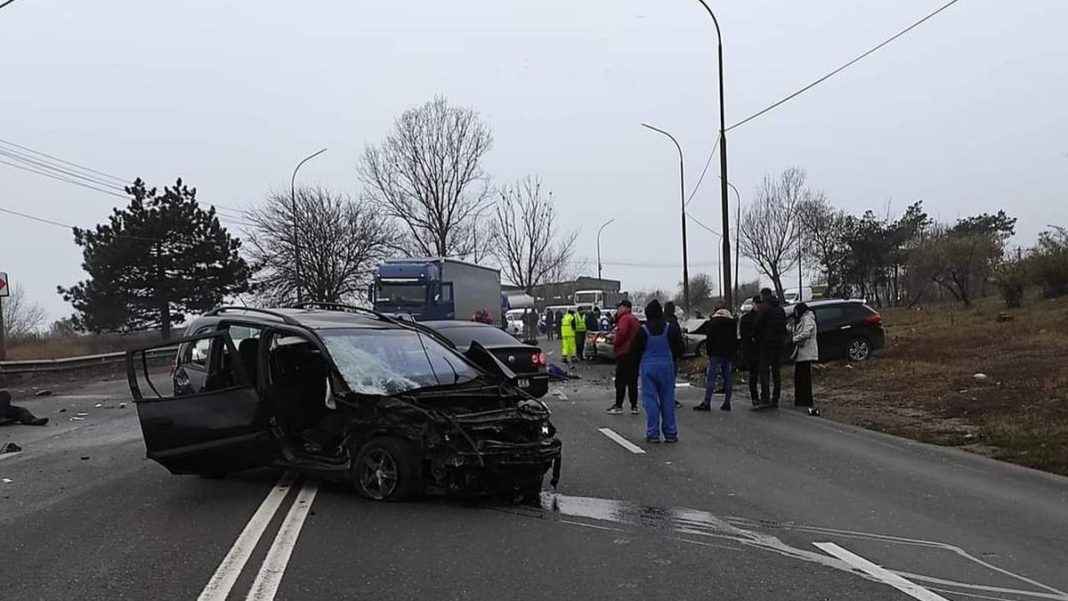 Două dintre victimele accidentului din Galați se află în stare gravă