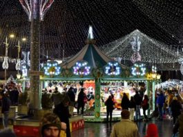 Luminițele feerice și căsuțele de basm, în topul atracțiilor de Crăciun la Craiova