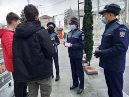 IPJ Dolj desfăşoară campania „Sărbătorile se petrec în familie. Tu ştii unde este copilul tău?”