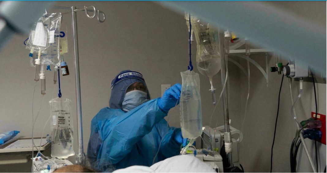 Din totalul pacienților internați, 485 sunt minori, 473 fiind internați în secții, cu 72 mai mult decât în ziua anterioară și 12 la ATI, cu unul mai puțin decât ziua anterioară