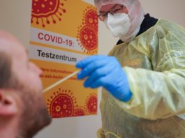 Germania trebuie să se pregătească de un nou „val masiv” de infectări cu Omicron