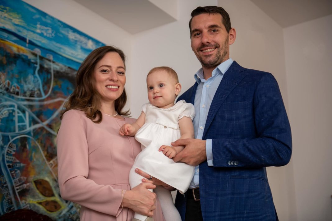 Fostul Principe Nicolae și soția sa, Alina Binder, vor fi din nou părinți