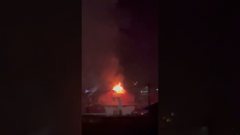 Gorj: Incendiu la o pensiune din comuna Cătunele