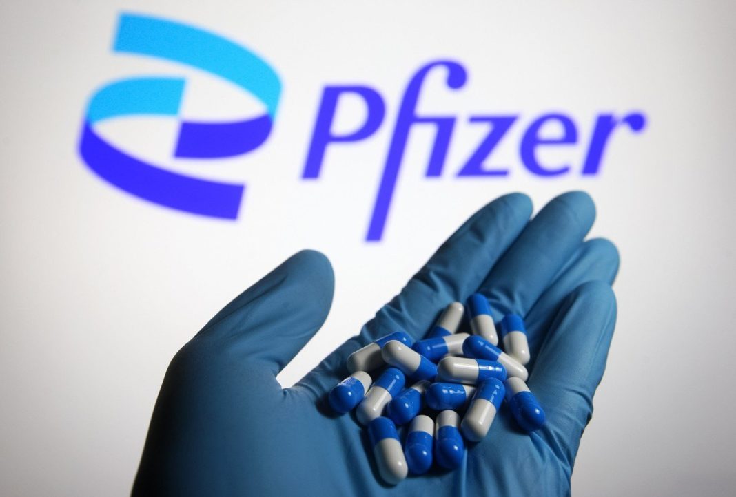 Pastila anti-COVID fabricată de Pfizer, autorizată de urgenţă de Israel