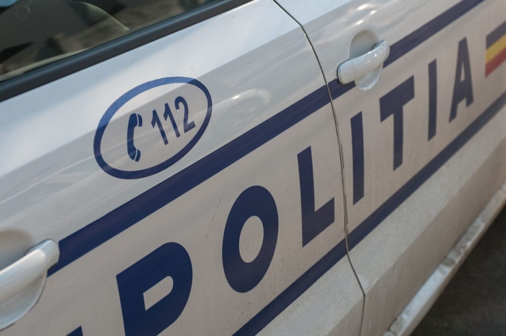 Două adolescente aflate în grija statului au fost sechestrate, drogate și violate