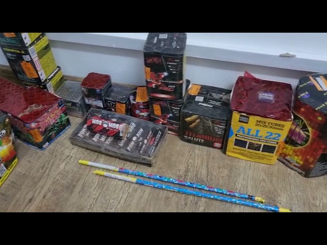 (VIDEO) 42,5 kg de materiale pirotehnice confiscate de polițiștii mehedințeni