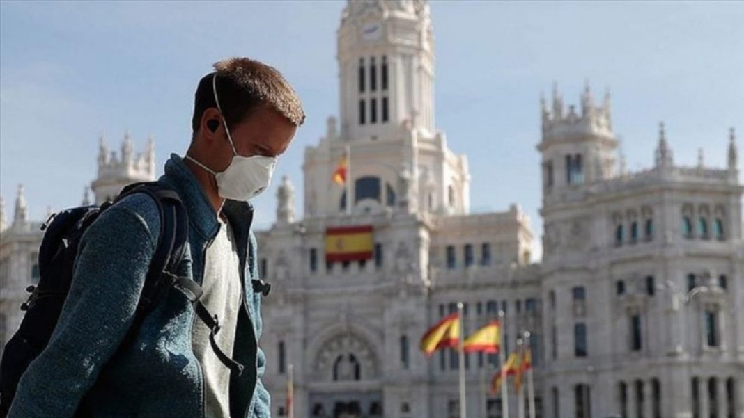 Spania a raportat luni aproape 50.000 de cazuri noi de coronavirus