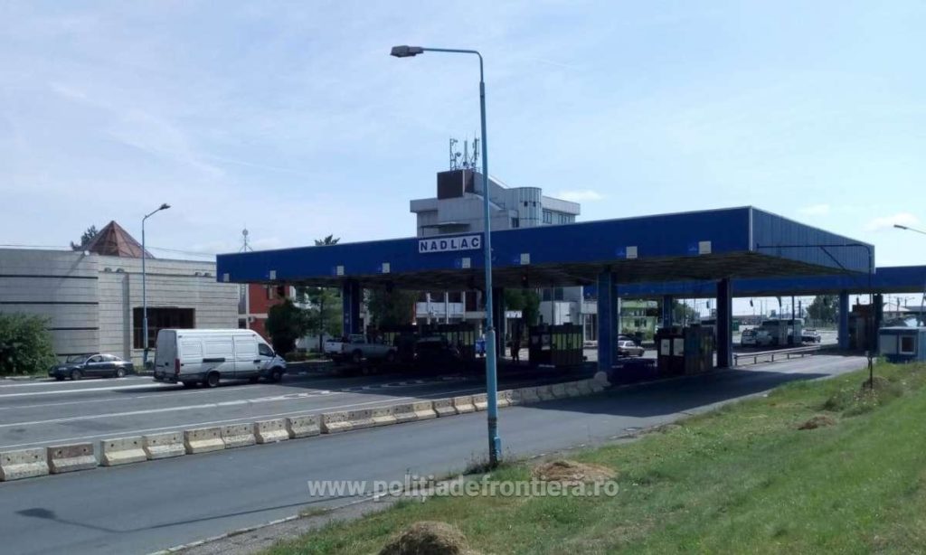 Peste 240.000 de oameni au trecut prin punctele de frontieră românești vineri