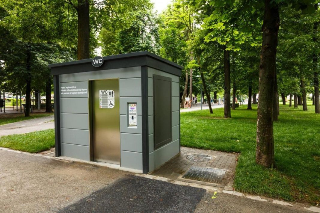 Prima toaletă publică smart din Craiova ar putea fi amplasată în Grădina Botanică